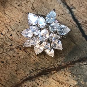 Copy Ad BLING 8 Sparkle Stones Unique Ring